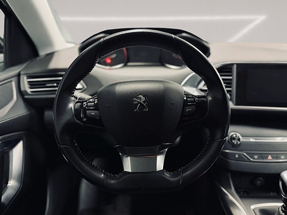 Peugeot 308 16 of 29