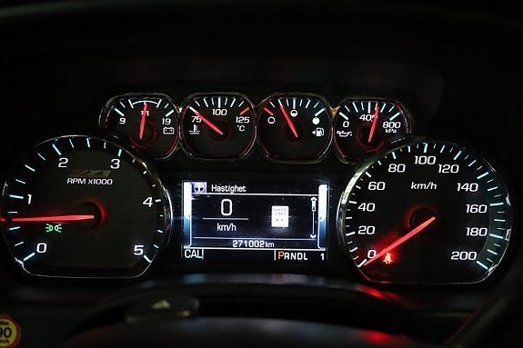 Chevrolet Silverado 2500 7 of 14