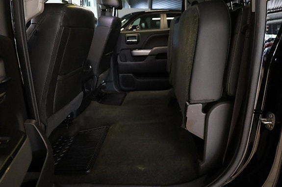 Chevrolet Silverado 2500 13 of 14