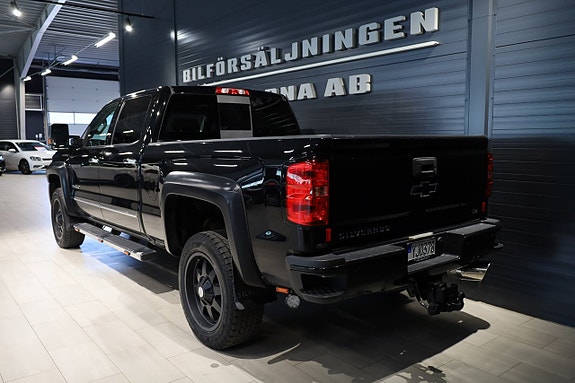 Chevrolet Silverado 2500 4 of 5