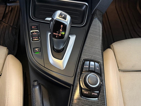 BMW 320d 14 of 26