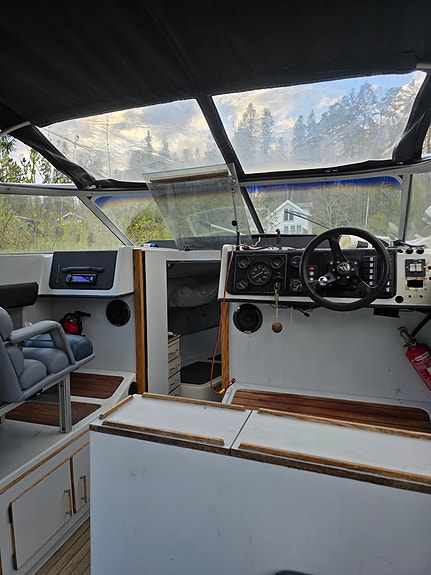 Flipper 777 – Volvo Penta 5.7 GXi V8 320 hk – Bogpropeller 6 of 7