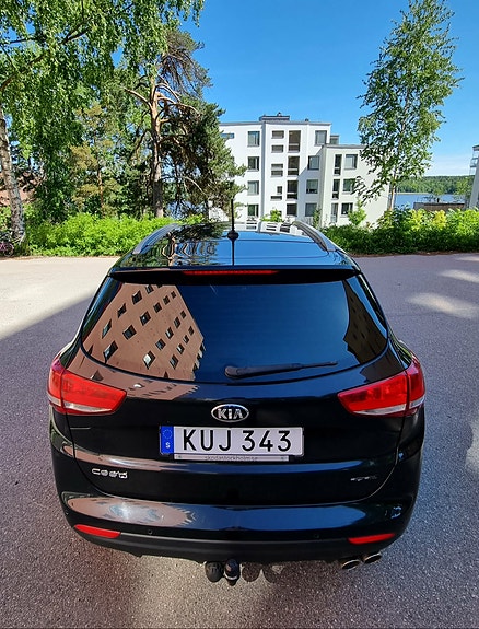 Kia Ceed 2 of 5