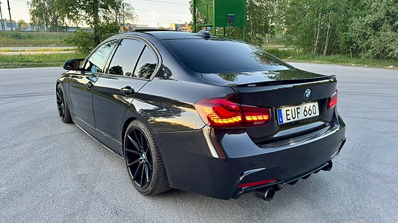 BMW 328i 6 of 9