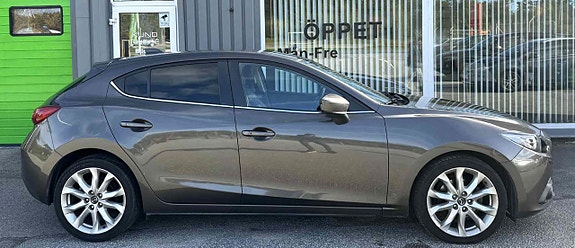 Mazda 3 9 of 25