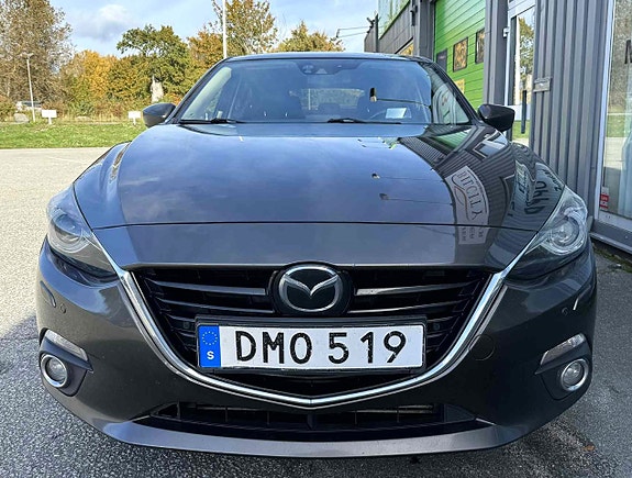 Mazda 3 2 of 5
