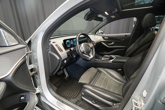 Mercedes-Benz EQC400 16 of 25