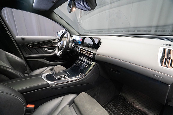 Mercedes-Benz EQC400 15 of 25