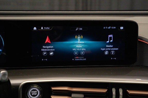 Mercedes-Benz EQC400 23 of 25