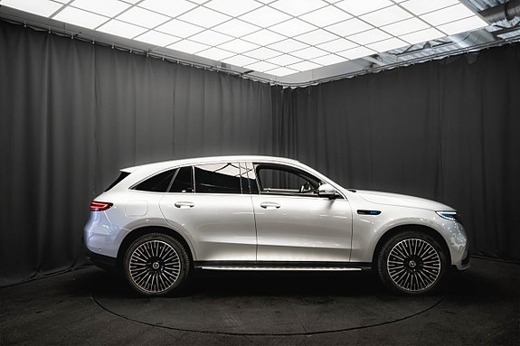 Mercedes-Benz EQC400 6 of 25