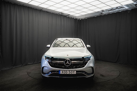 Mercedes-Benz EQC400 4 of 25