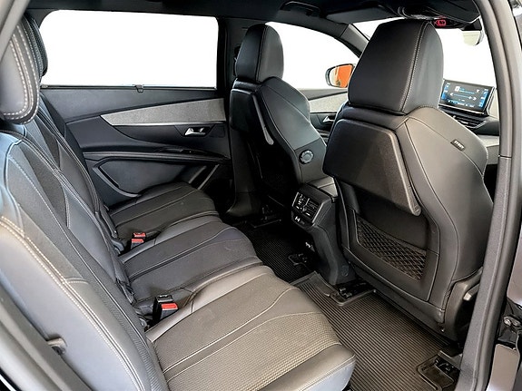 Peugeot 5008 16 of 19