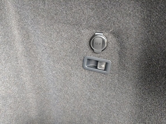 Volkswagen Golf VIII 16 of 23