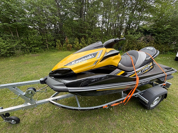 Ett klipp! Kawasaki Ultra LX 15 timmar som bara körts i insjöar 3 of 5