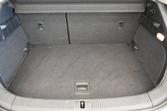 Audi e-tron Sportback 9 of 18