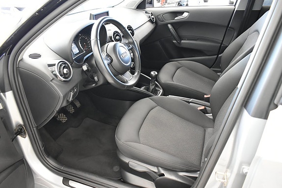 Audi e-tron Sportback 11 of 18
