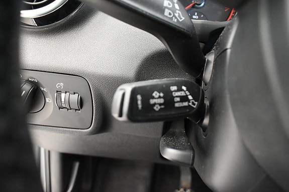 Audi e-tron Sportback 13 of 18