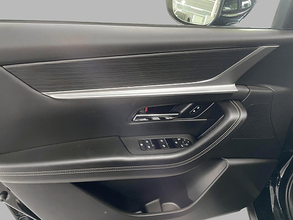 Mazda CX-80 12 of 16