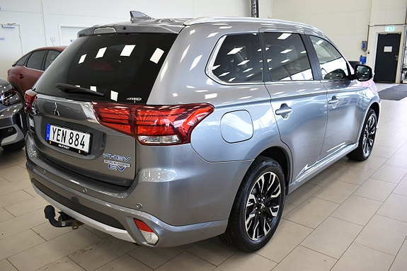 Mitsubishi Outlander 4 of 5