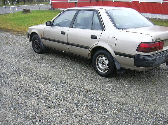 Toyota Carina II 3 of 3