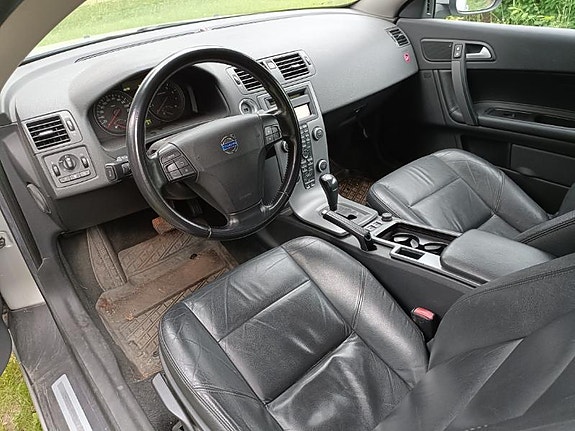 Volvo C70 2 of 5