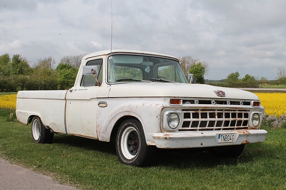 Ford F-100