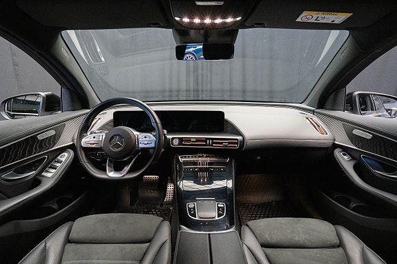 Mercedes-Benz EQC400 13 of 23