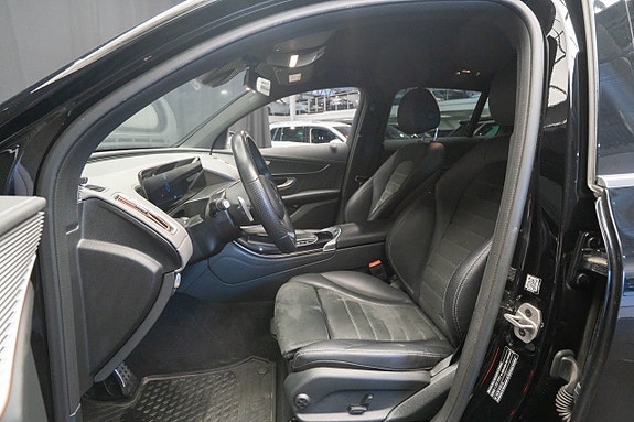 Mercedes-Benz EQC400 17 of 23