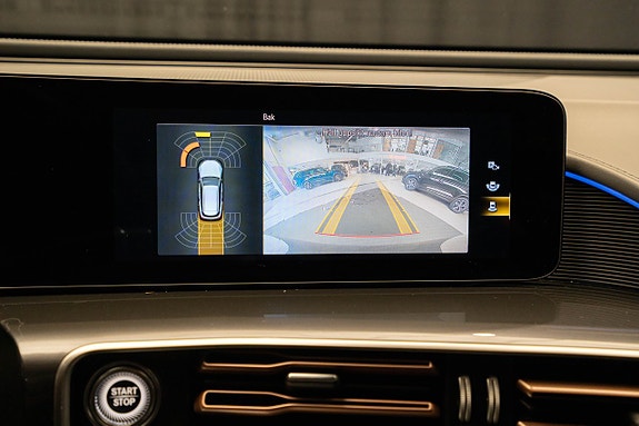 Mercedes-Benz EQC400 14 of 23