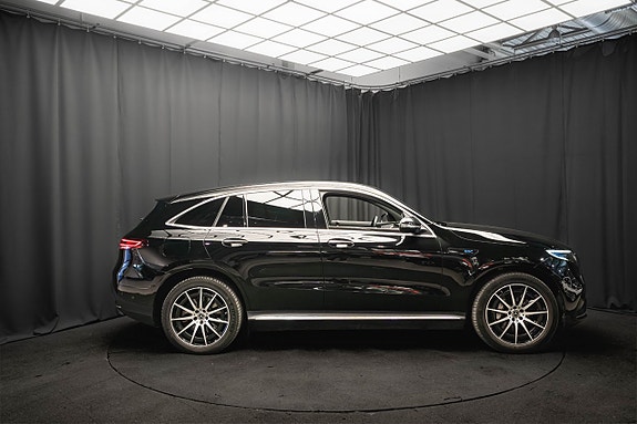 Mercedes-Benz EQC400 6 of 23