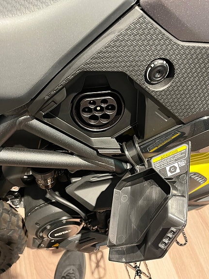 Can-Am ORIGIN 35 kW + Passagerarsäte KÖP ONLINE 6 of 6