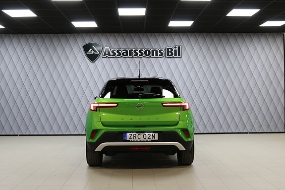 Opel Mokka-e 3 of 5