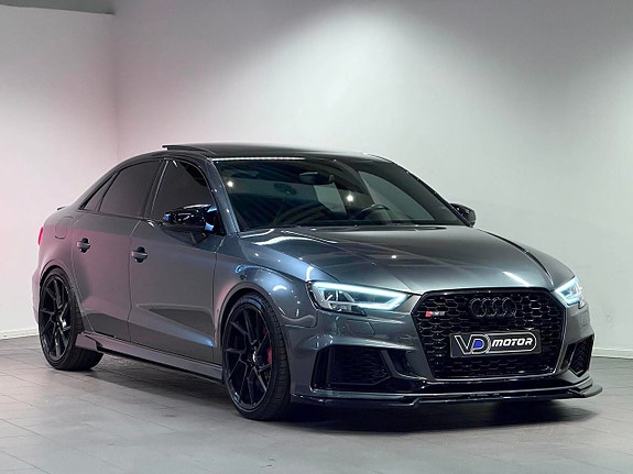 Audi RS3 4 of 5