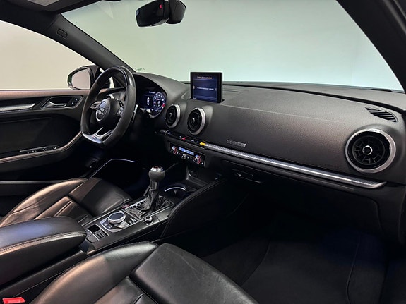 Audi RS3 23 of 26