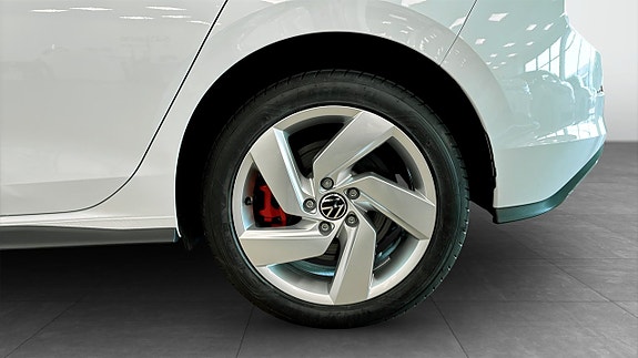 Volkswagen Golf I 6 of 12