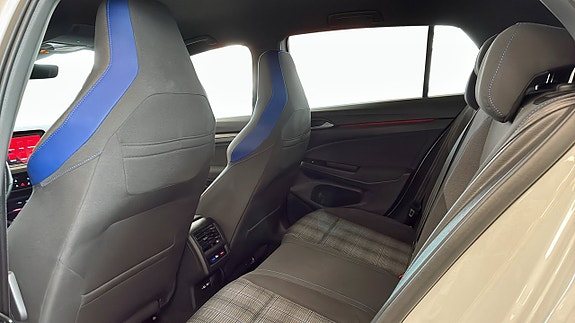 Volkswagen Golf I 11 of 12