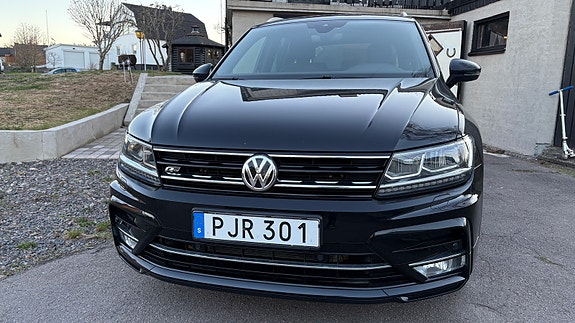 Volkswagen Tiguan 4 of 5