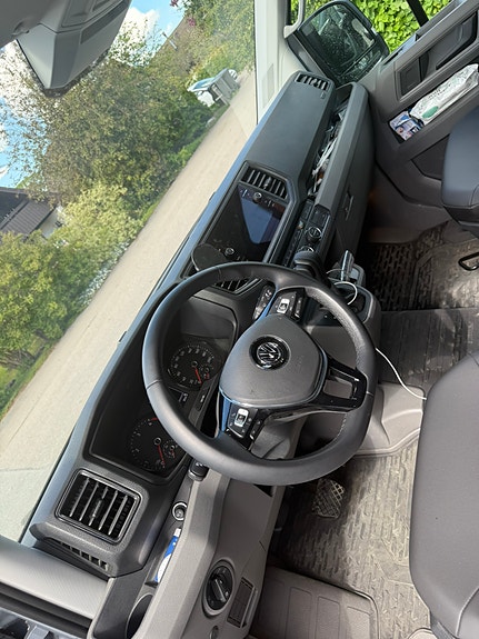 Volkswagen Crafter 7 of 7