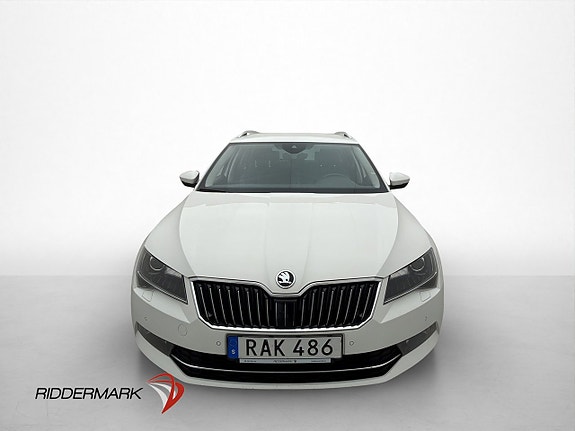Skoda Superb 3 of 5