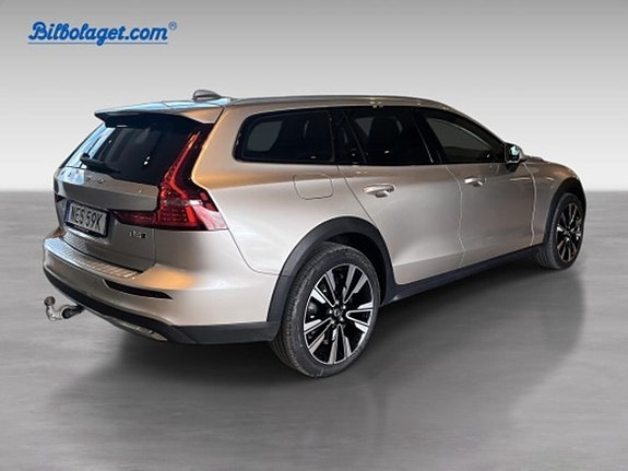 Volvo V60 Cross Country 5 of 5
