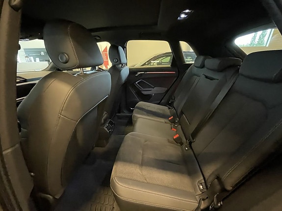 Audi Q3 8 of 8
