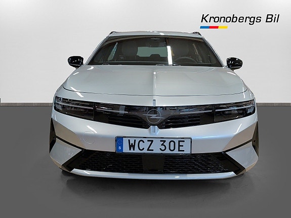 Opel Astra 2 of 5