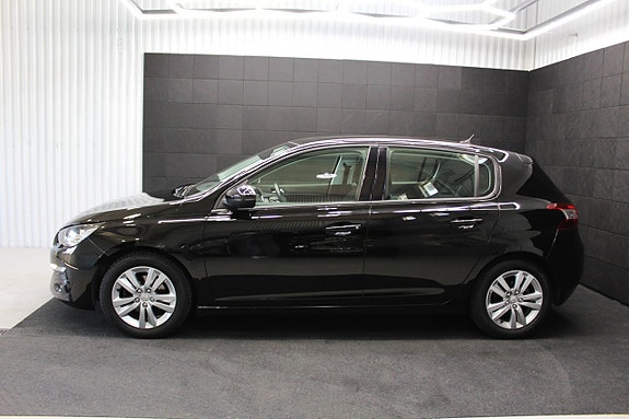 Peugeot 308 3 of 5