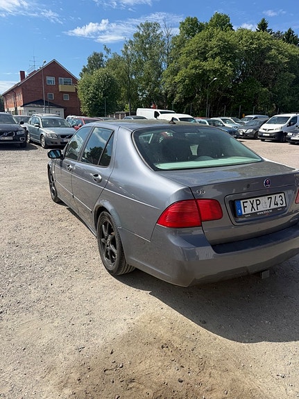 Saab 9-5 6 of 9