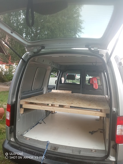 Volkswagen Caddy Maxi 3 of 5