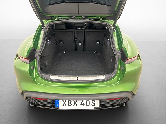 Porsche Taycan GTS 11 of 30