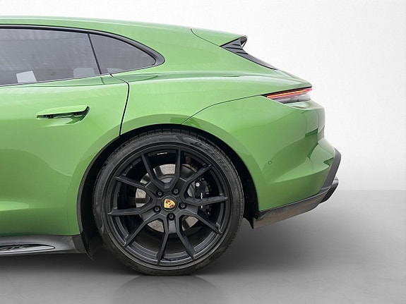 Porsche Taycan GTS 9 of 30