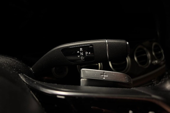 Mercedes-Benz E220 20 of 23
