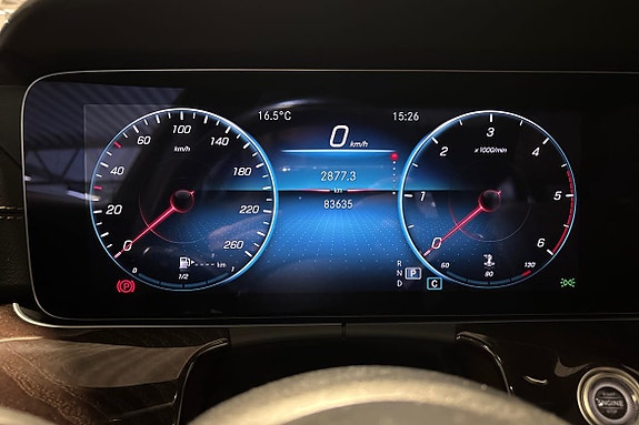 Mercedes-Benz E220 14 of 23