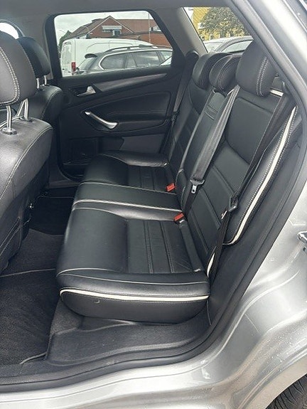 Ford Mondeo 9 of 13
